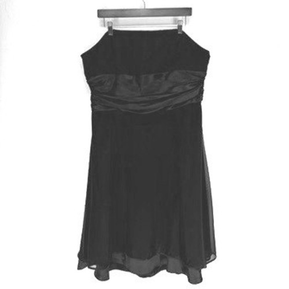 Vintage Neblon Cocktail Dress Size 2X Black Formal Wedding Gala Timeless Prom